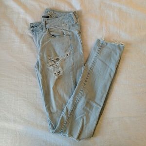 Light wash distressed jeans